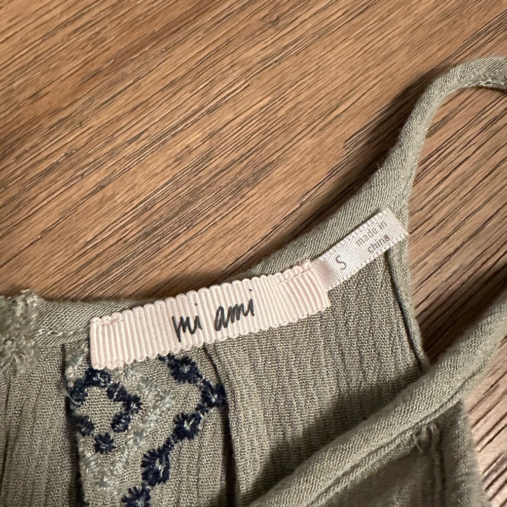 Patterned Tank Top - Picture 4 of 4